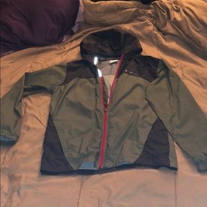 Columbia hooded windbreaker